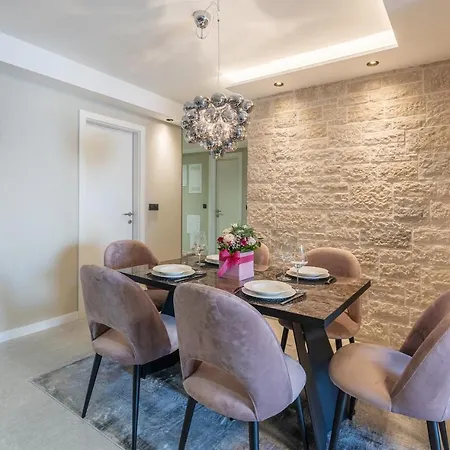 Val Di Sole 2 Appartement Poreč